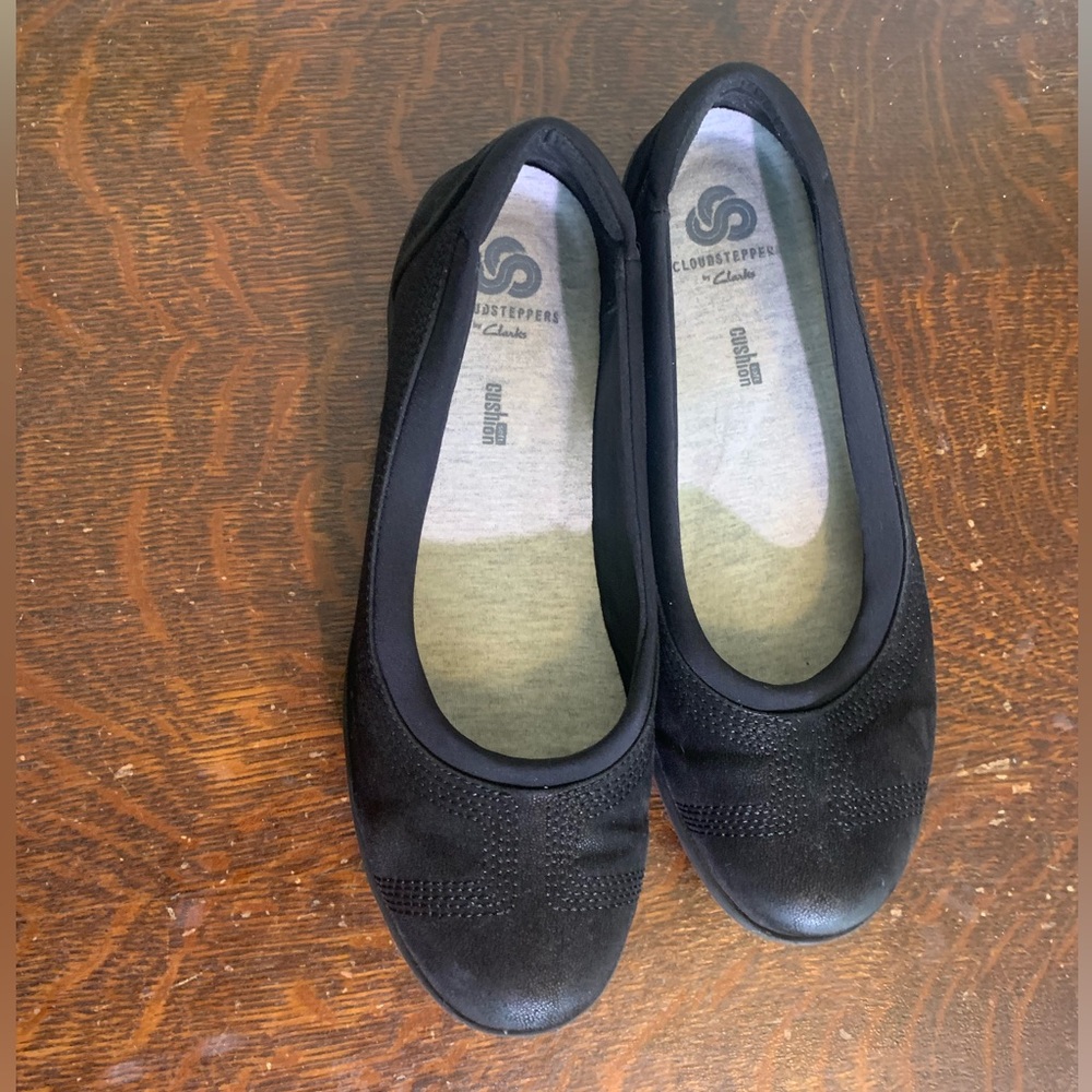 Cushioned Black Flats- Great for work!